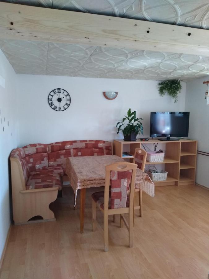 Apartman Pavla Ostruzna Ngoại thất bức ảnh